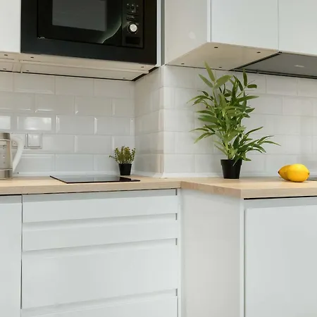 Kilinskiego Bright In The Center Of With Parking By Renters