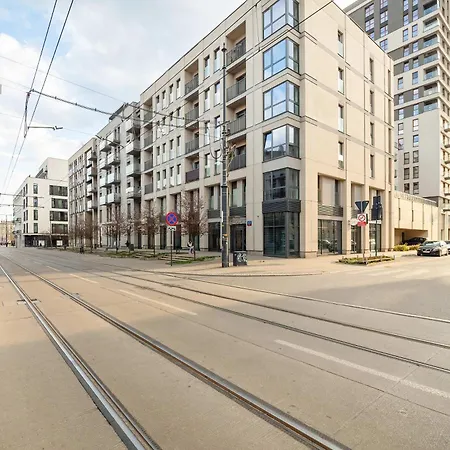 Kilinskiego Bright In The Center Of With Parking By Renters