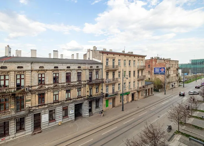 Kilinskiego Bright In The Center Of With Parking By Renters Лодзь