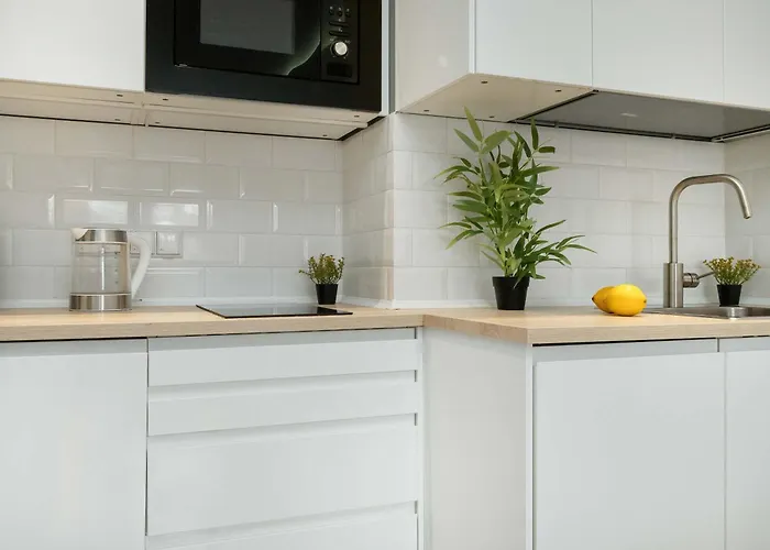 Kilinskiego Bright In The Center Of With Parking By Renters