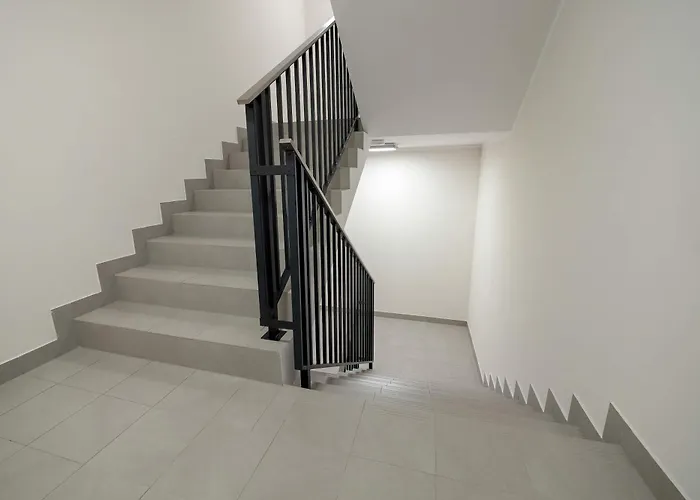 Kilinskiego Bright In The Center Of With Parking By Renters Лодзь