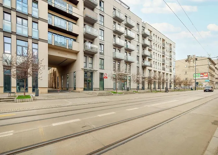 Kilinskiego Bright In The Center Of With Parking By Renters