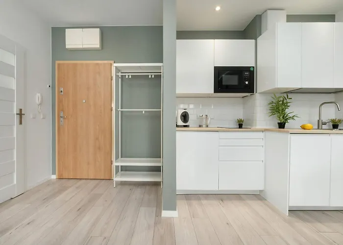 Апартаменти Kilinskiego Bright In The Center Of With Parking By Renters *